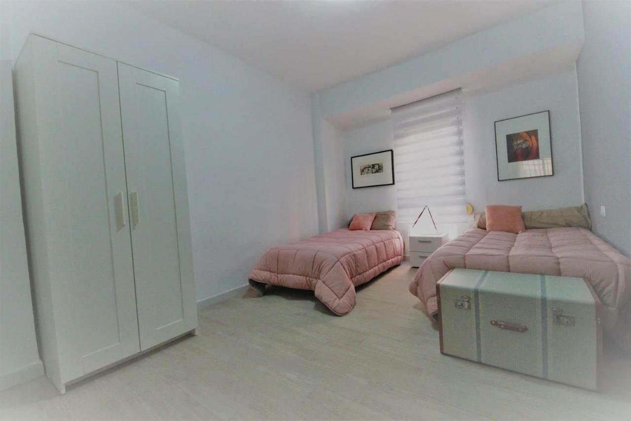 Ivam Esquife Apartment Валенсия Екстериор снимка